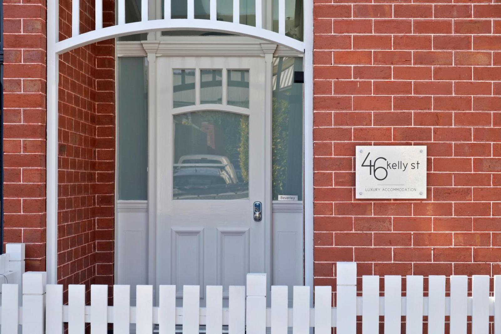 苏丽婉克芙公寓式酒店 霍巴特 外观 照片 46 Elly St, the home of the first Australian Olympic gold medal winning men's team