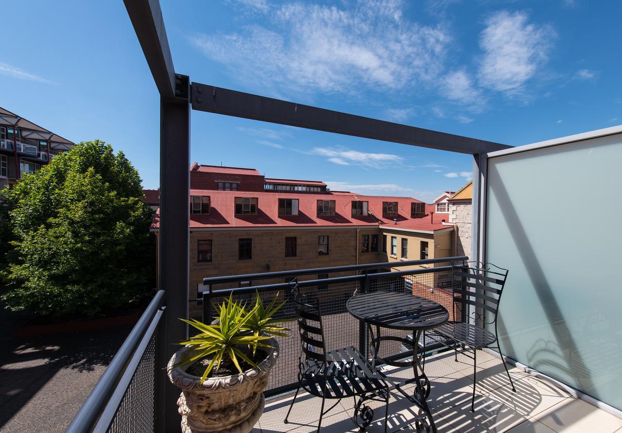 苏丽婉克芙公寓式酒店 霍巴特 外观 照片 A balcony in Stockholm, Sweden